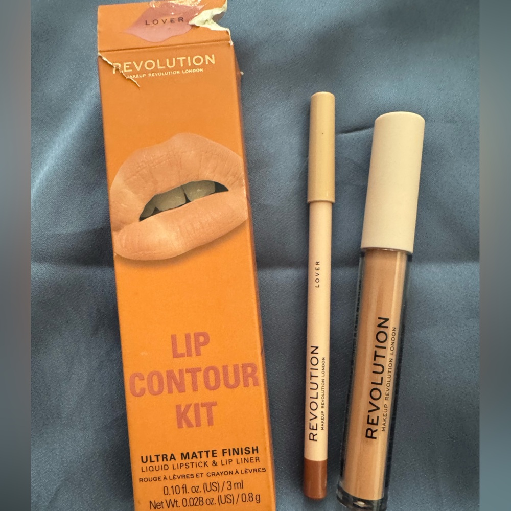 Revolution Lip Contour Kit - Lover